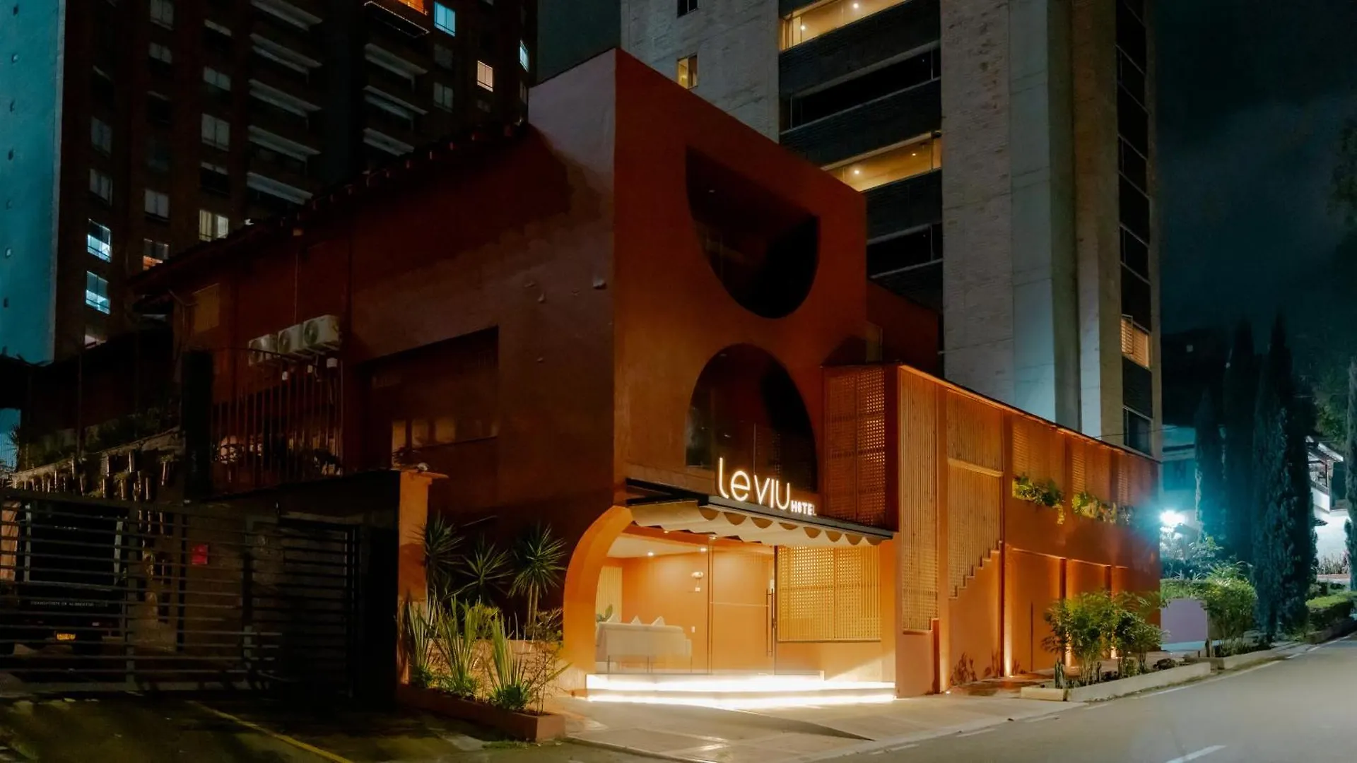 Leviu By Bernalo Hotels Medellín 4*,