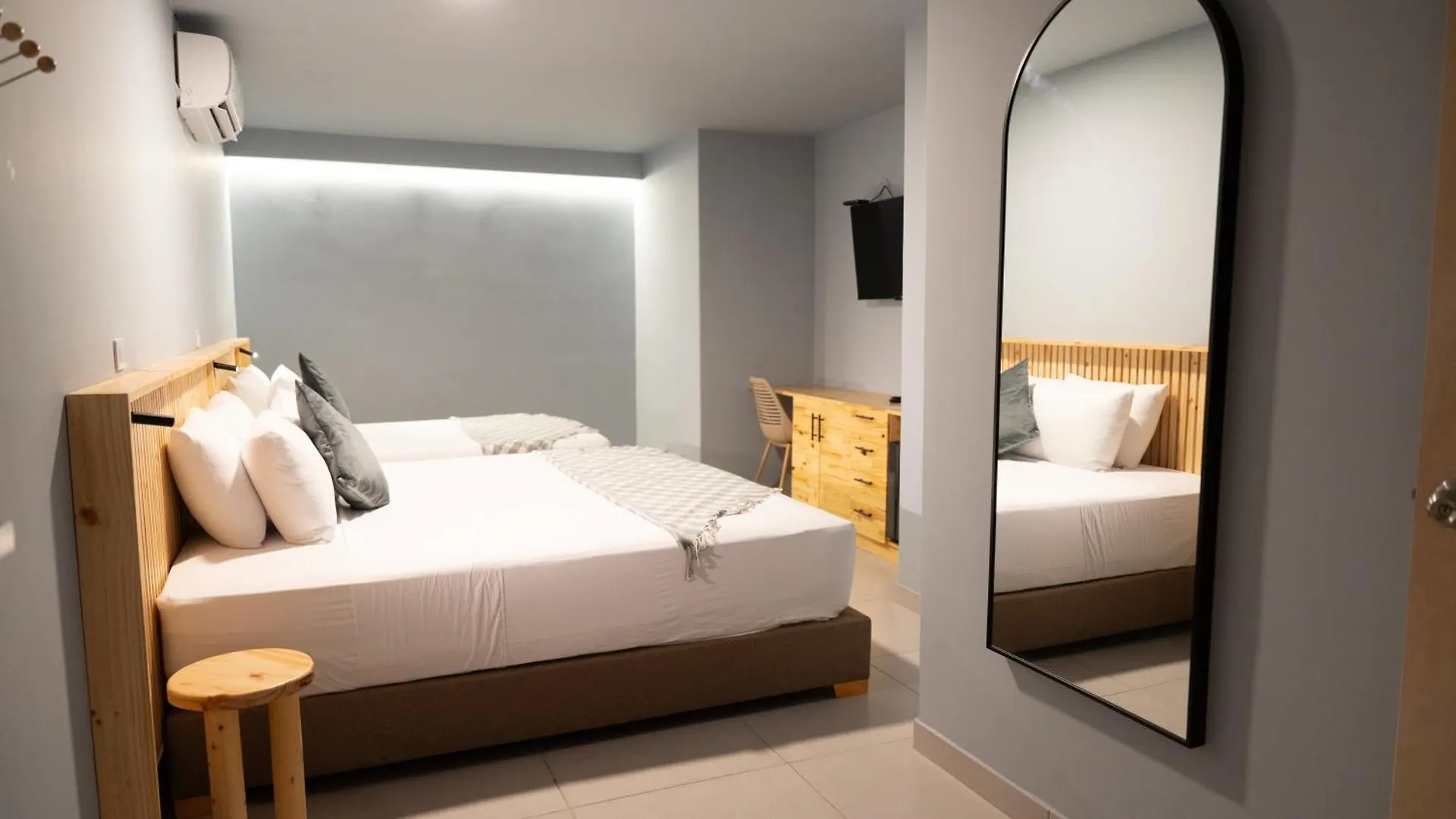 Leviu By Bernalo Hotels Medellin 4*,  Colombia