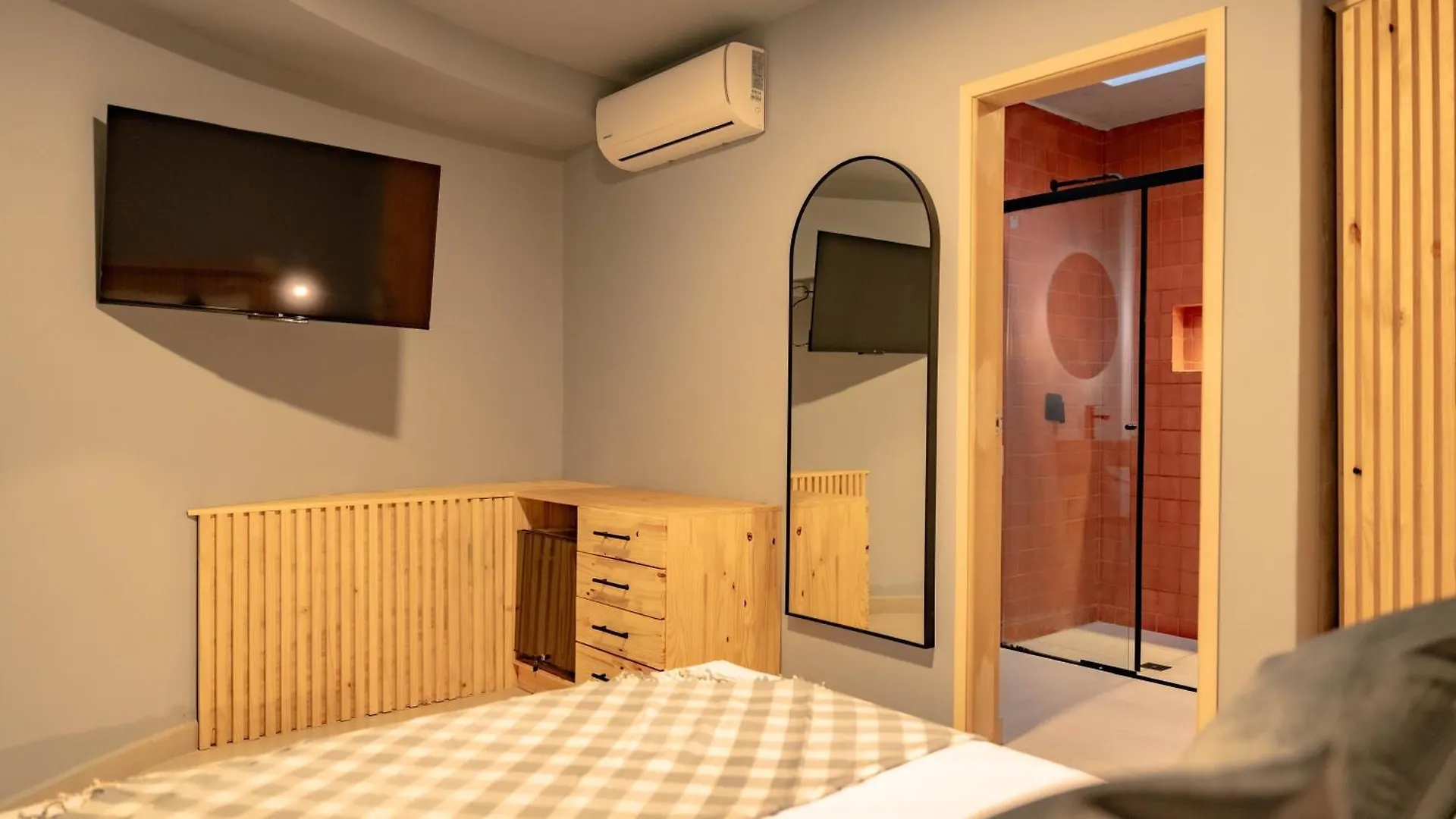 Leviu By Bernalo Hotels Medellin 4*,  Colombia